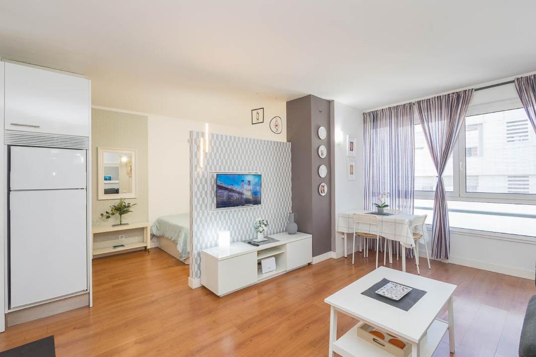 Lujan Suite Playa Las Canteras Лас-Пальмас-де-Гран-Канария Экстерьер фото
